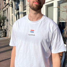 Afbeelding in Gallery-weergave laden, 'Minimaal een Republiek'